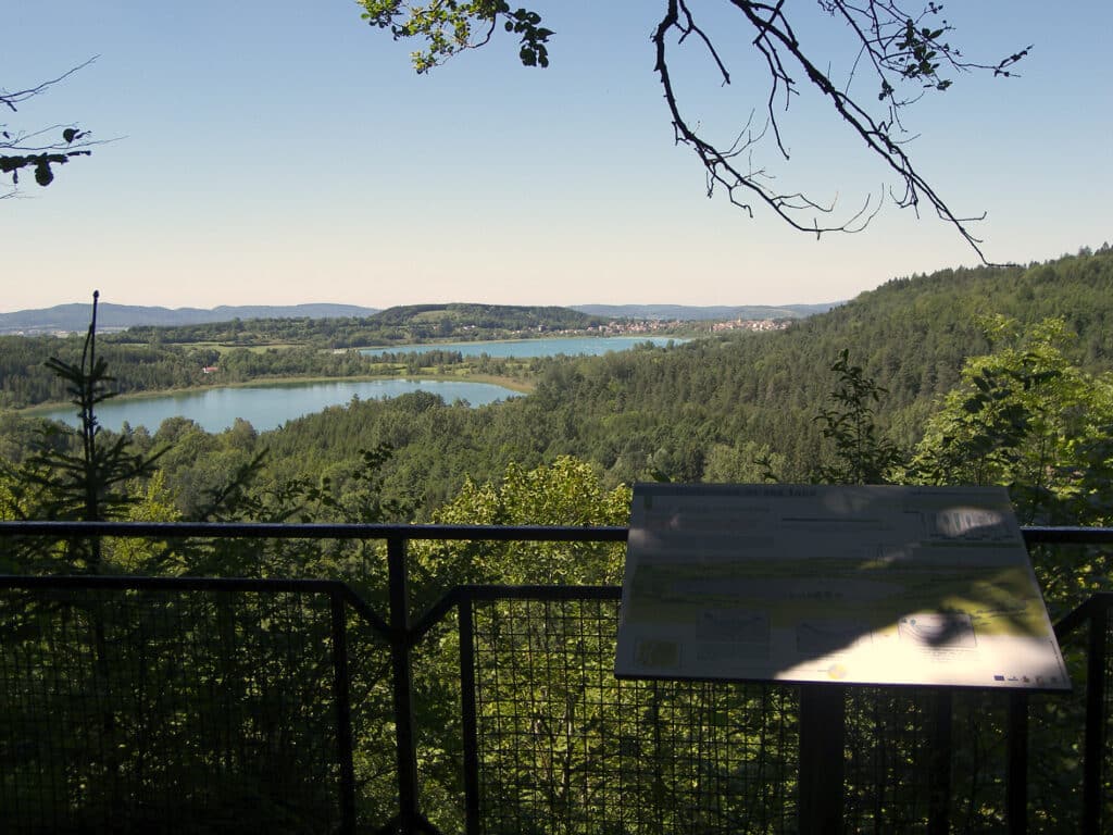 Lacs de Clairvaux vue du belvédère de la Scie circuit du langard