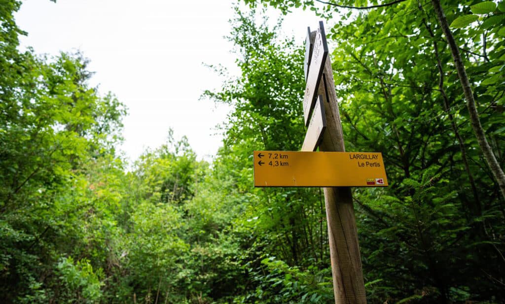 sentier falaises du surchauffant lames