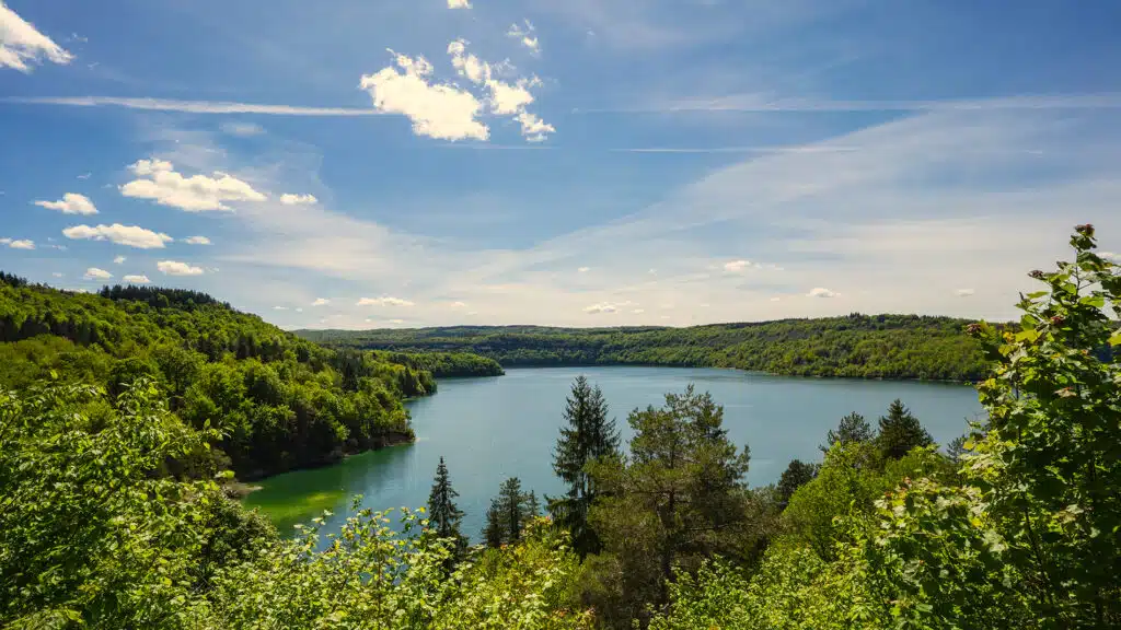 Lac de Vouglans été Lac de Vouglans été