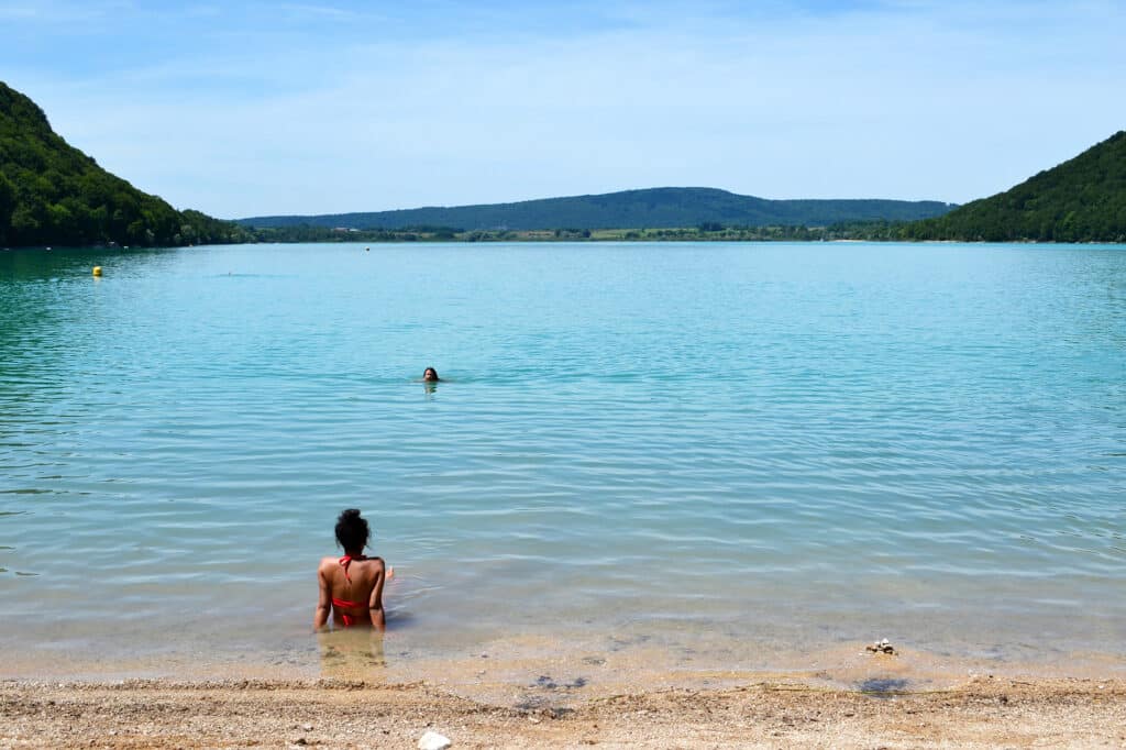 Baignade Lac de Chalain Juratourisme